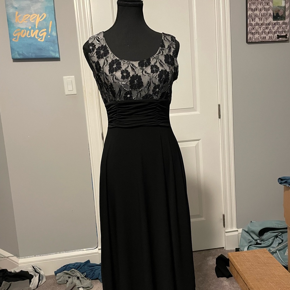 Perceptions Elegant Black and Silver Maxi Dress